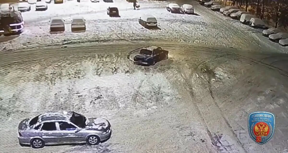    Фото: кадр видео ГАИ по Петербургу и Ленобласти