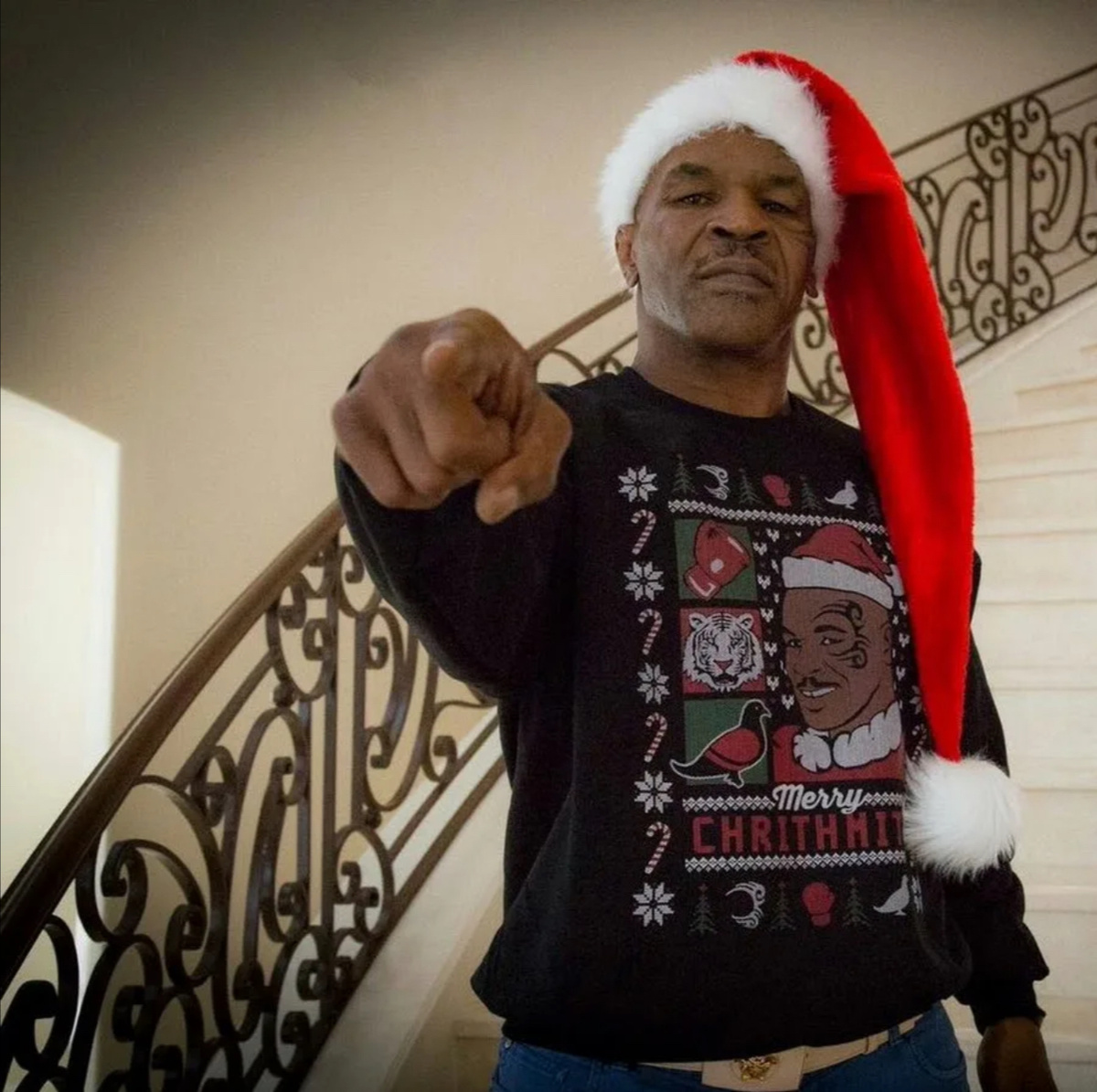 Майк Тайсон поздравляет с Новым годом