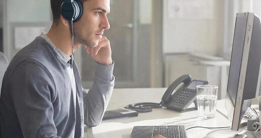 В Ростовской области работают круглосуточные горячие линии ЖКХ