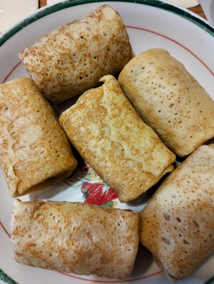 Блины. Мясо осталось, в мясорубку его.