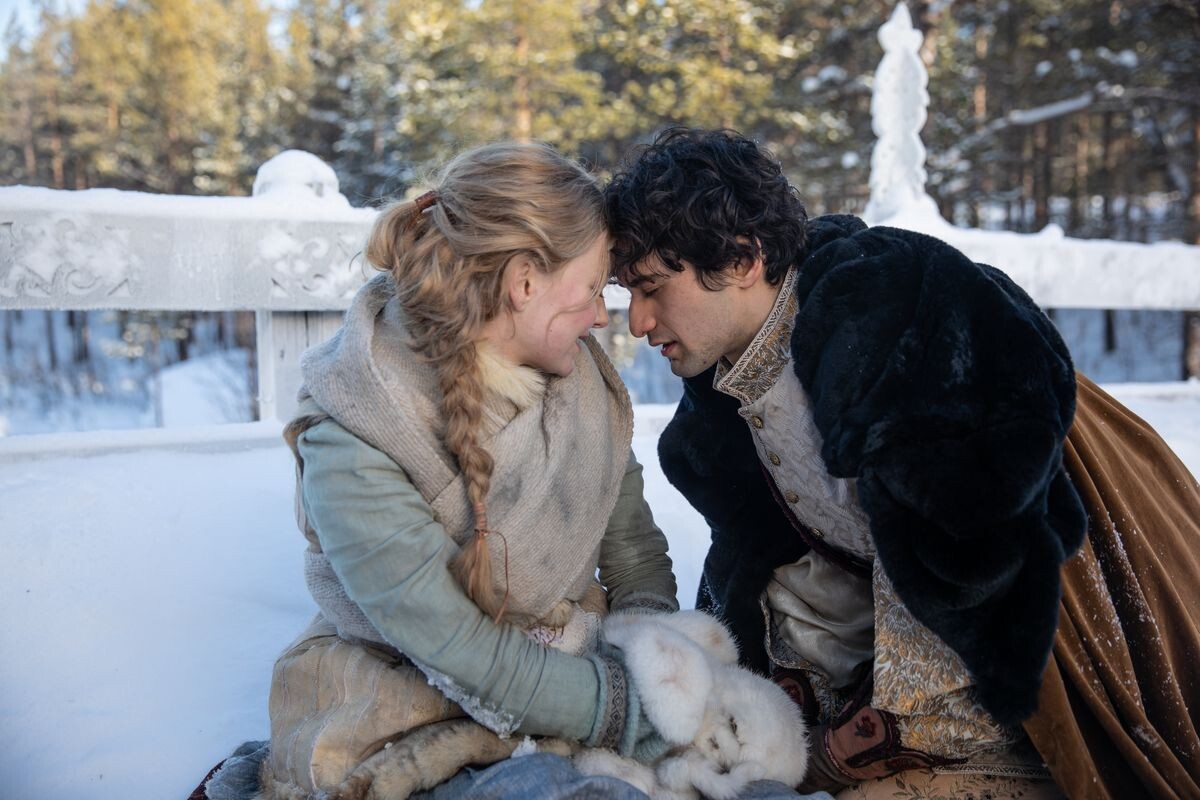 Кадр из фильма «Три орешка для Золушки», 2021 год. 