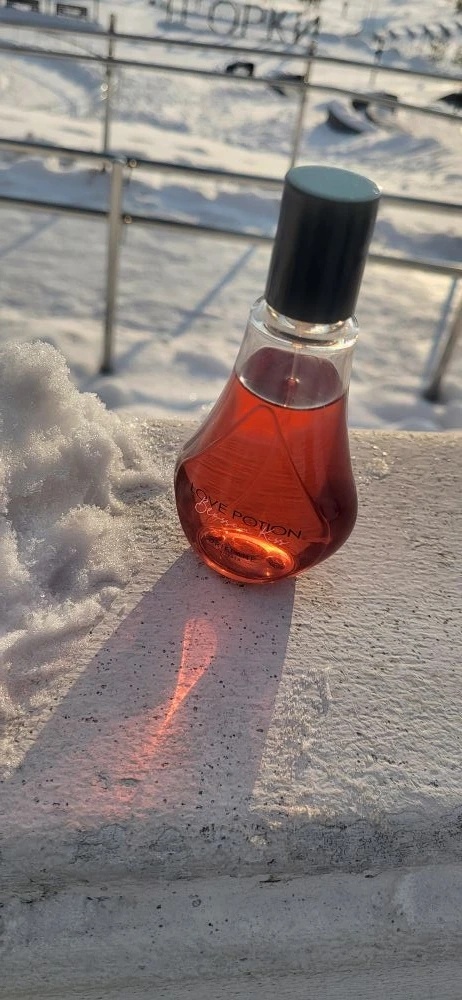 Инжир, лилия, ваниль.