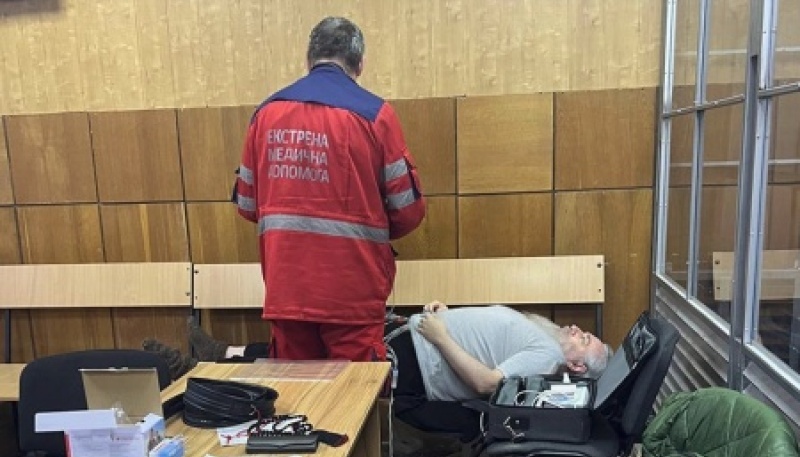    Митрополиту Арсению назначили принудительную госпитализацию в клинике, из которой его ранее вывозили на суд с высоким давлением