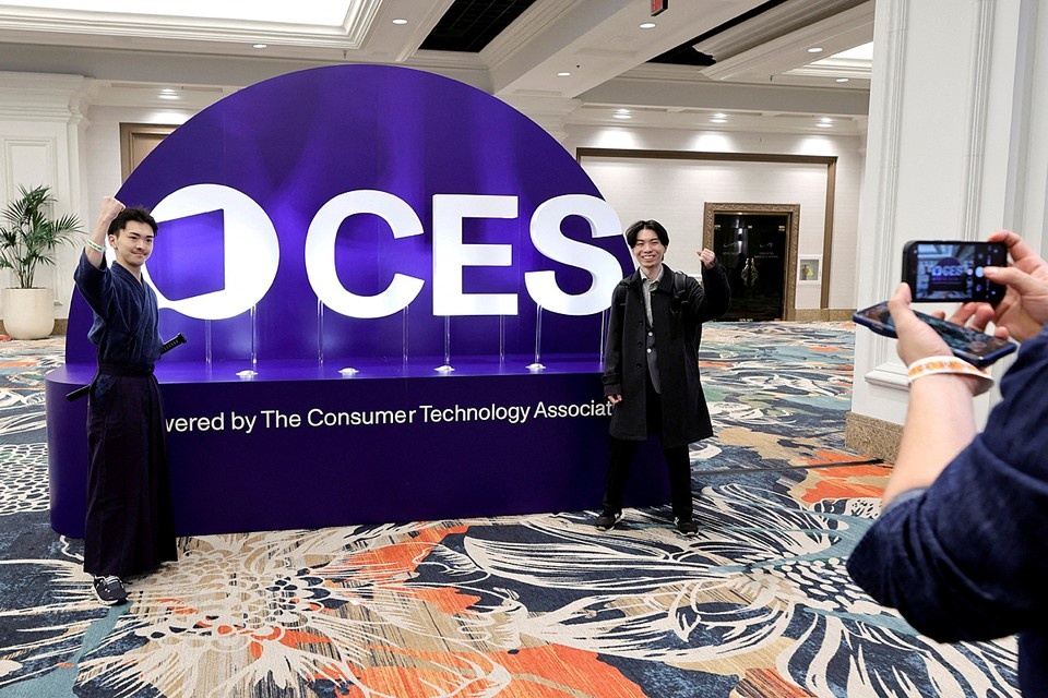    Ярмарка тщеславия, праздник консьюмеризма, фестиваль техно-чудиков — все эти эпитеты можно присвоить ежегодно проводимой в Лас-Вегасе, штат Невада выставке-шоу REUTERS