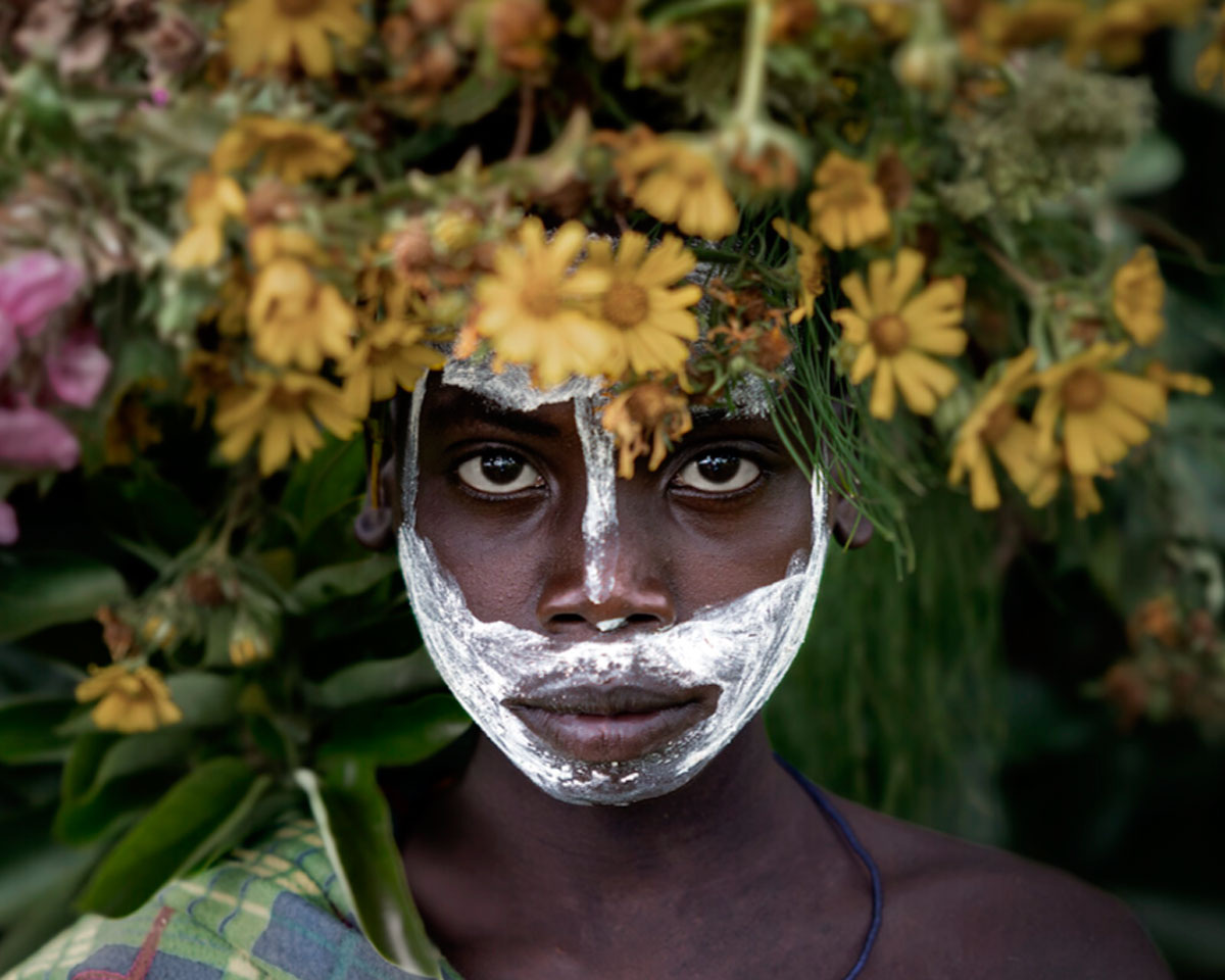 Человеческая психика инертна и стремится вернуться к безопасному детству