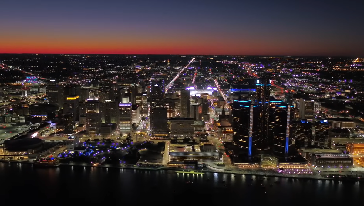 Ночные огни Детройта