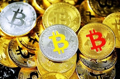 Bank of America, в своей бесконечной мудрости, наконец-то разрешил своим финансовым советникам *рекомендовать* спотовые биткойн-ETF