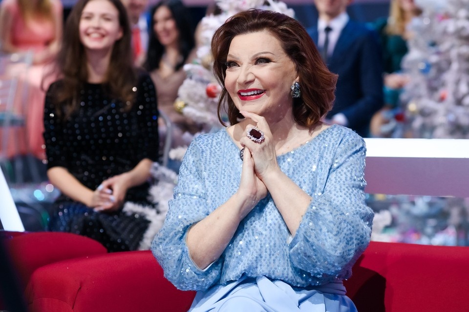    Елена Степаненко выглядит намного моложе своих 72 лет. Кадр телеканала «Россия»