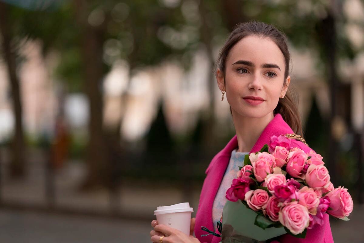    Кадр из сериала "Эмили в Париже" / "Кинопоиск"