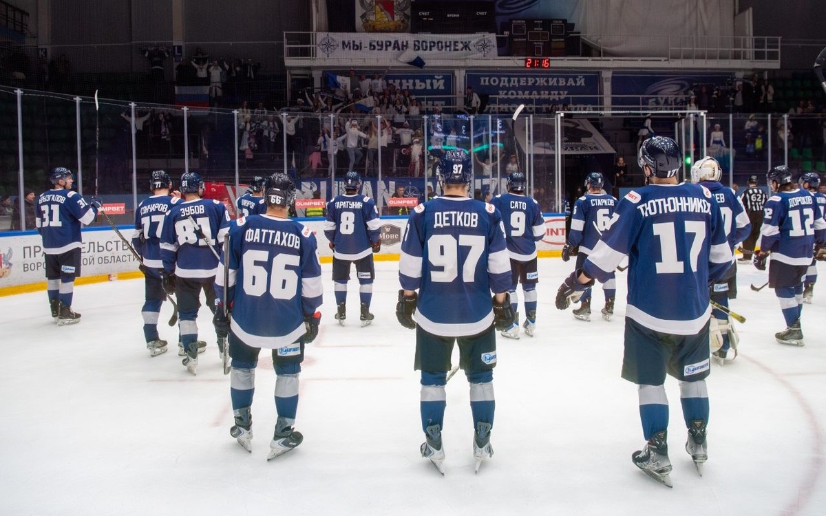     Фото ХК «Буран»