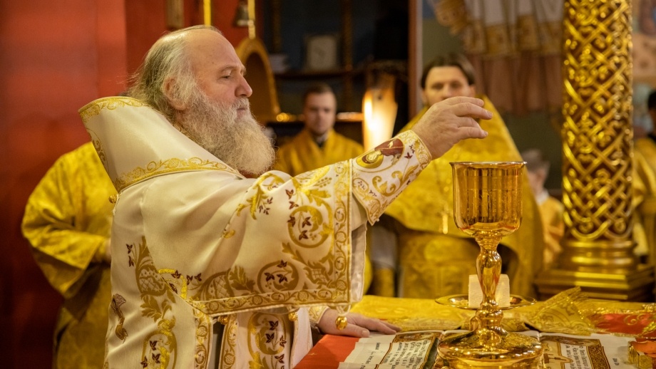    Глава Ханты-Мансийской митрополии поздравил югорчан с Рождеством