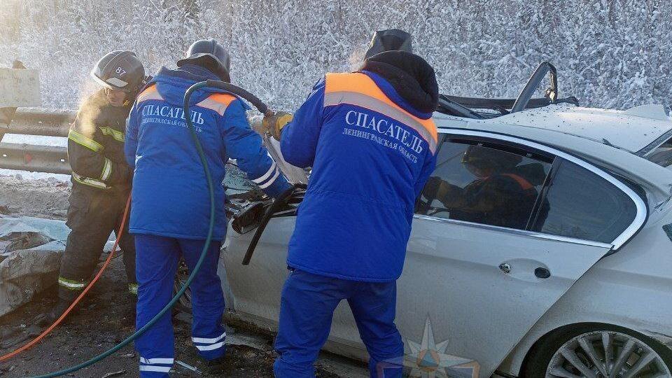 В жёсткой массовой аварии на трассе М-11 погиб один человек