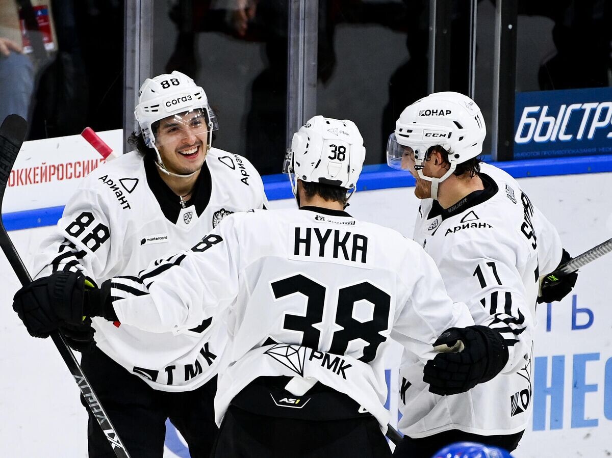    Хоккеисты "Трактора" | © Фото : Пресс-служба хоккейного клуба "Трактор"