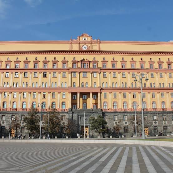 Изображение взято с сайта https://www.tripadvisor.ru/Attraction_Review-g298484-d18856507-Reviews-State_Security_Building_Lubyanka-Moscow_Central_Russia.html