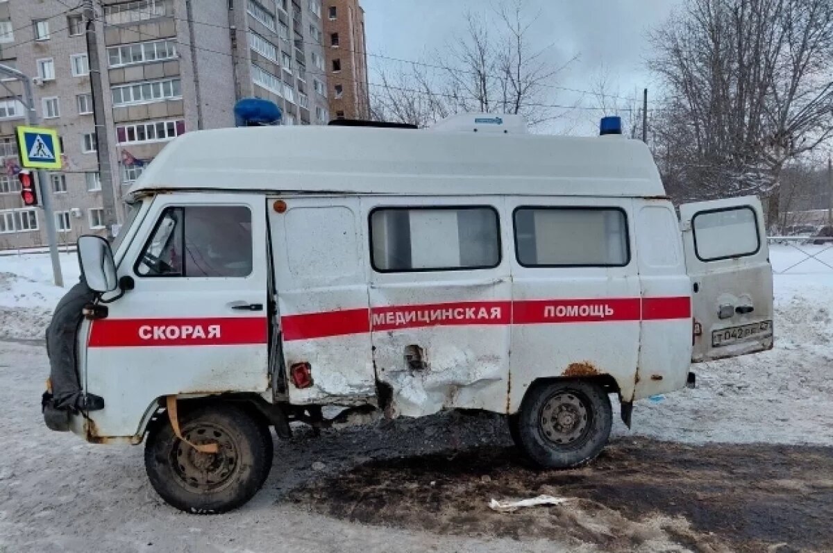    В Кирово-Чепецке в ДТП со скорой помощью пострадали шесть человек
