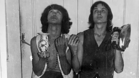 Собственно, Цой и Рыбин. Начало 80-х.