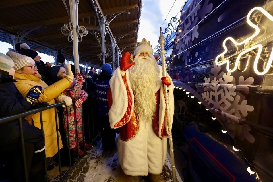    Поезд прибыл в Петергоф 6 января. Фото: t.me/ozdrzd