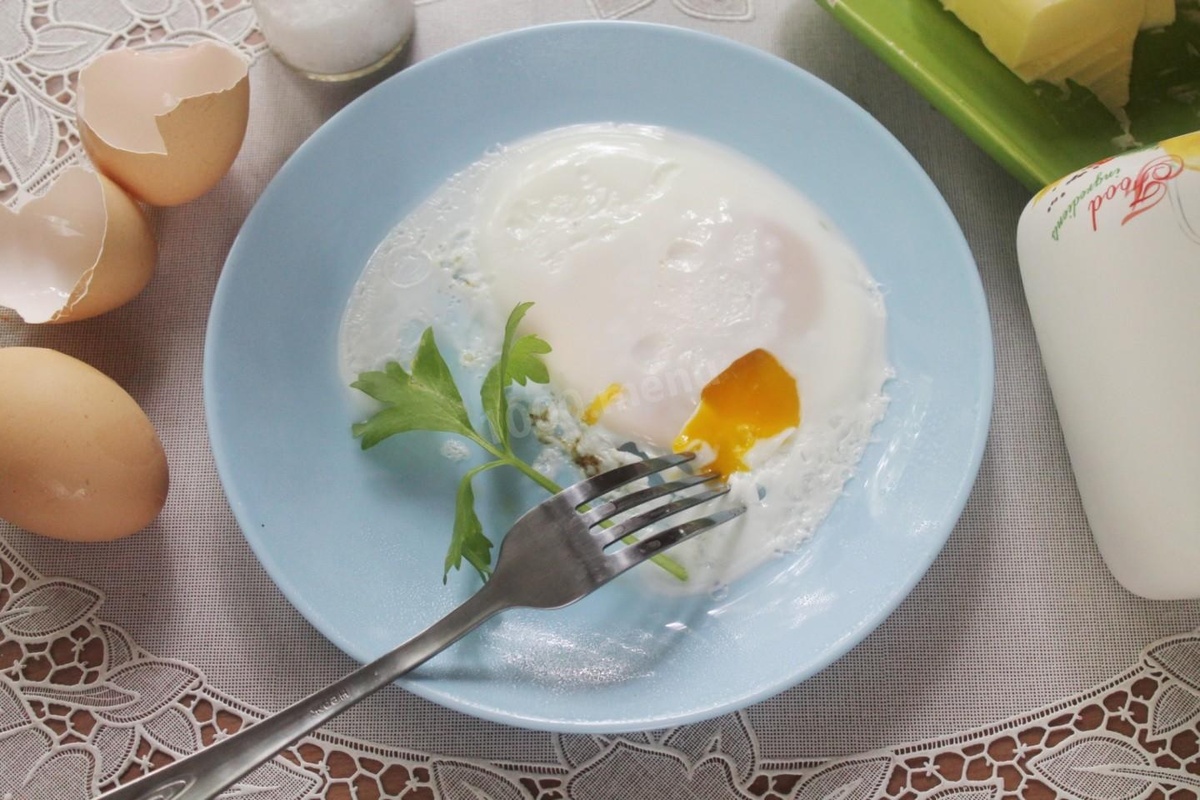 Рецепт приготовления идеальной яичницы в микроволновке