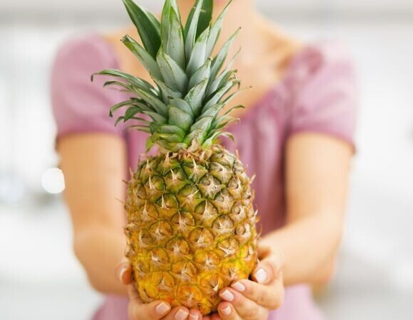Один совет и одна ошибка: как спасти недозрелый ананас, чтобы деньги не оказались выкинуты на ветер