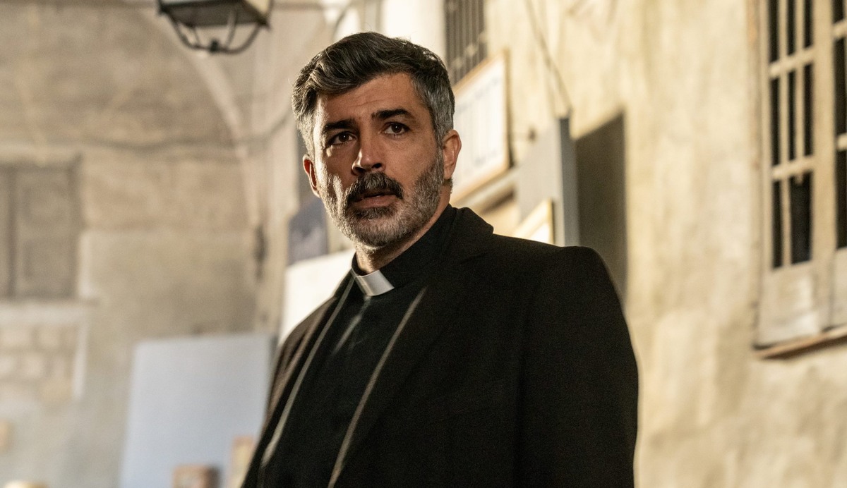 Кармине Рекано в роли дона Джузеппе