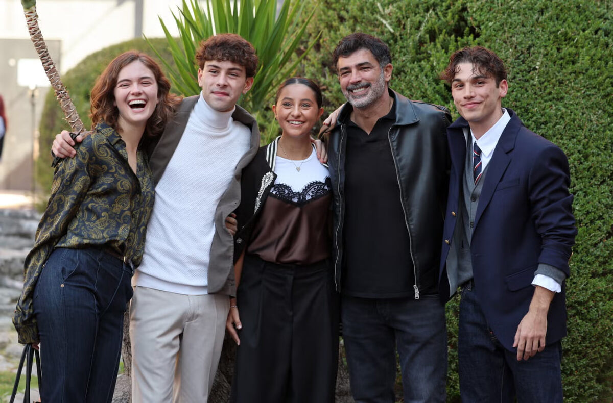 актеры сериала "Ребята из квартала Санита'"