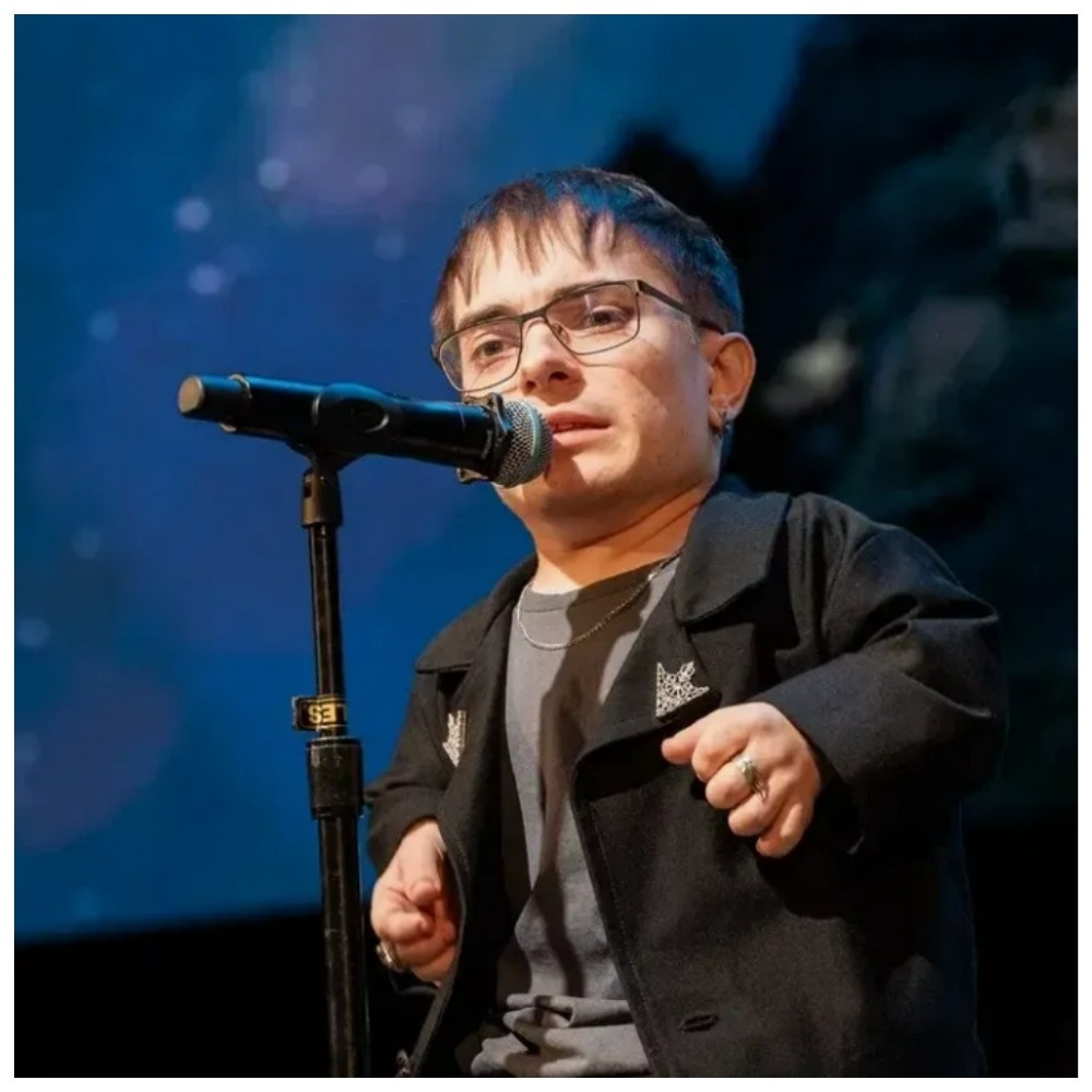 Данил Плужников 