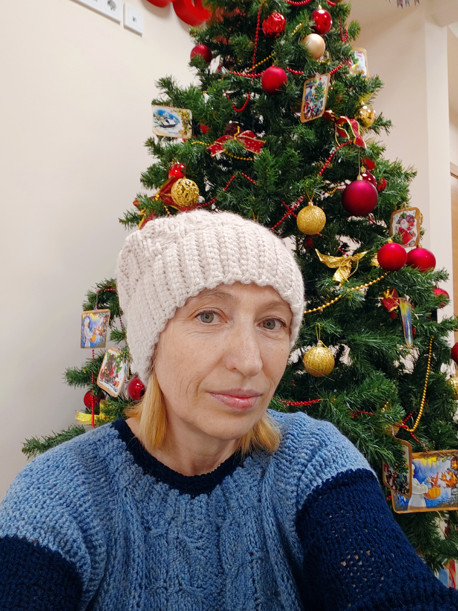 Стильные вязаные шапки от Оксаны Тимофеевой