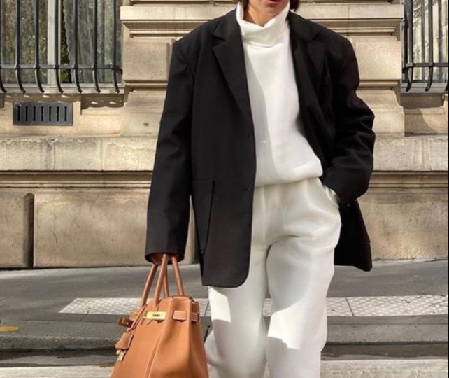 С каким верхнем слоем носить спортивные костюмы?