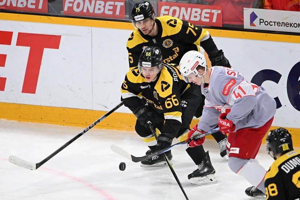    Череповчане проиграли на домашней площадке с минимальным отрывом - 1:2.