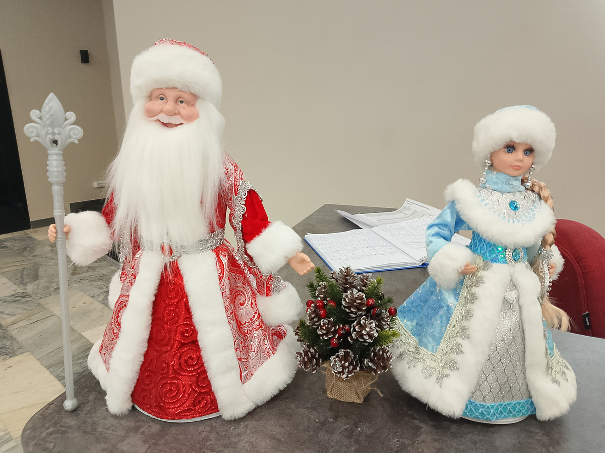 Какие новогодние каникулы без Деда Мороза и Снегурочки?