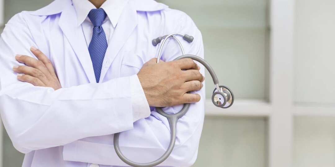 В каком возрасте опасно бросать курить? Нарколог отвечает