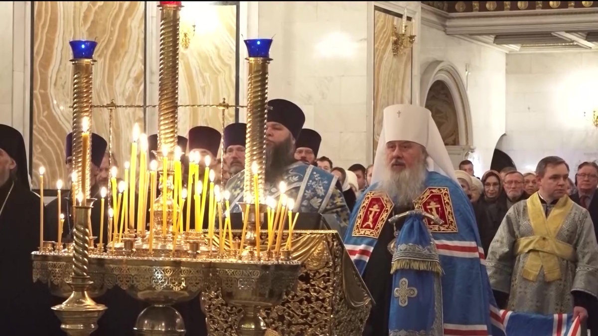    В Уфе верующие готовятся к празднованию Рождества Христова