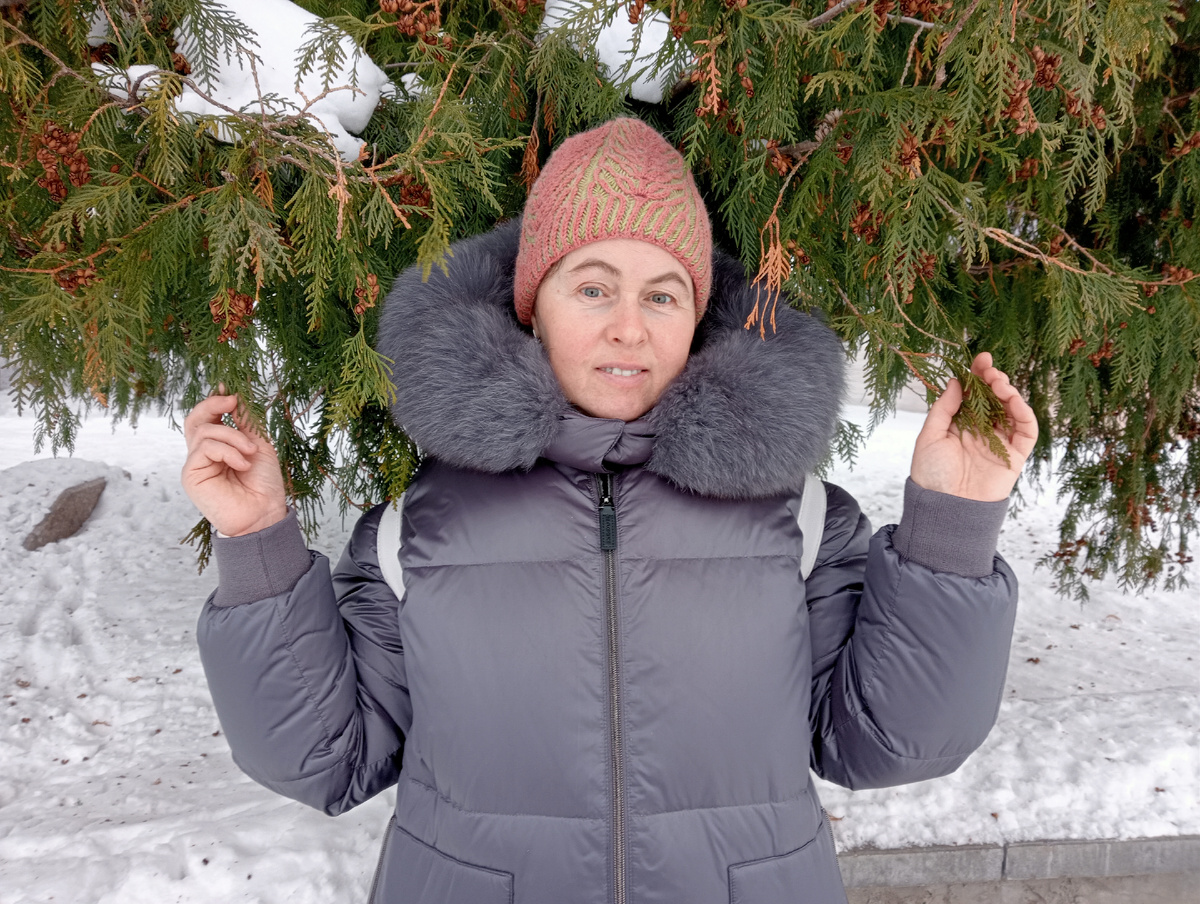 Шапочка Бриошь связана по мастер классу Марины Станкеевой