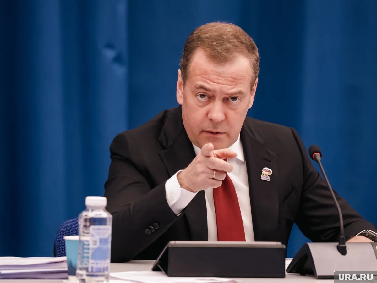     Секретарь Совбеза призвал не играть с Россией