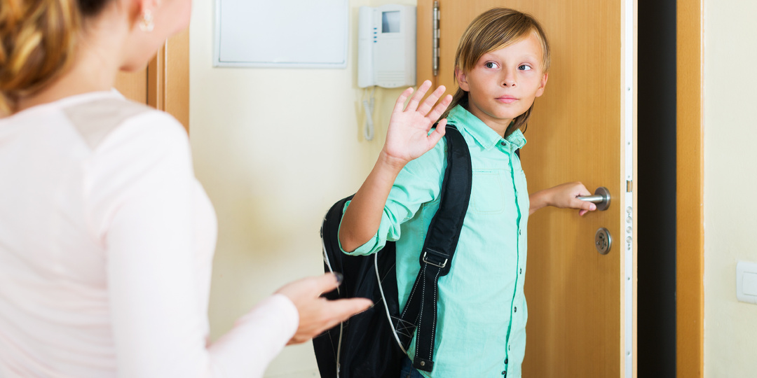 Почему родители считают, что это школа обязана воспитывать их детей, а не они? Крик души учителя