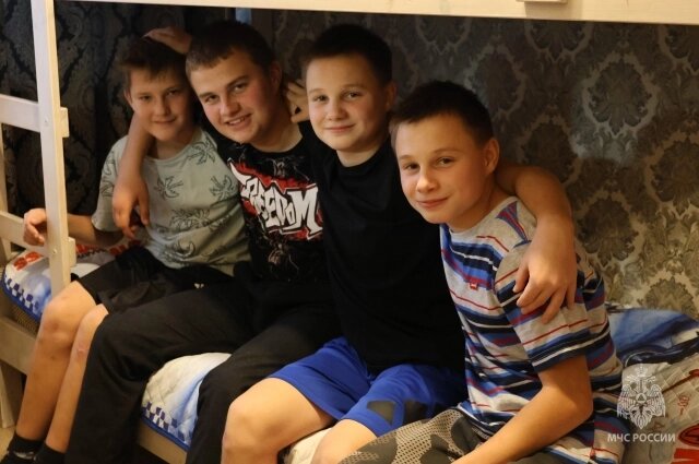   У мальчиков теперь своя мужская компания. Фото: МЧС Башкирии