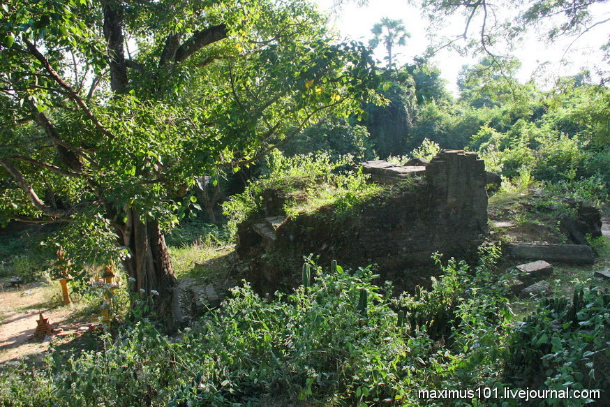 Руины Прасата Ак Ем.