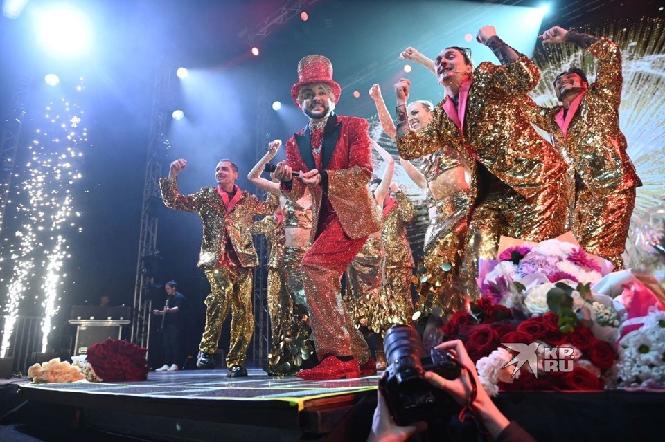    Филипп Киркоров устроил праздник зрителям Ольга ЮШКОВА