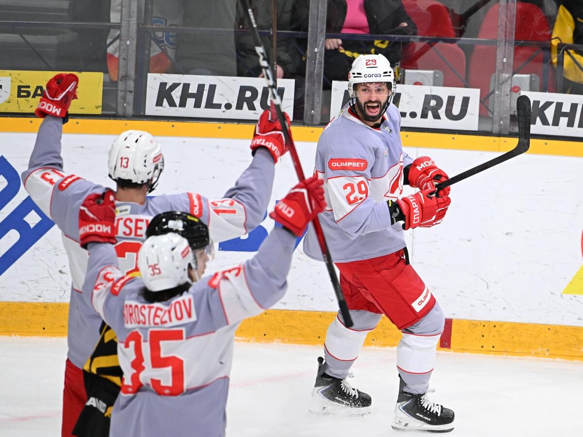 Получились две результативные контратаки с блестящими завершениями Тодда.