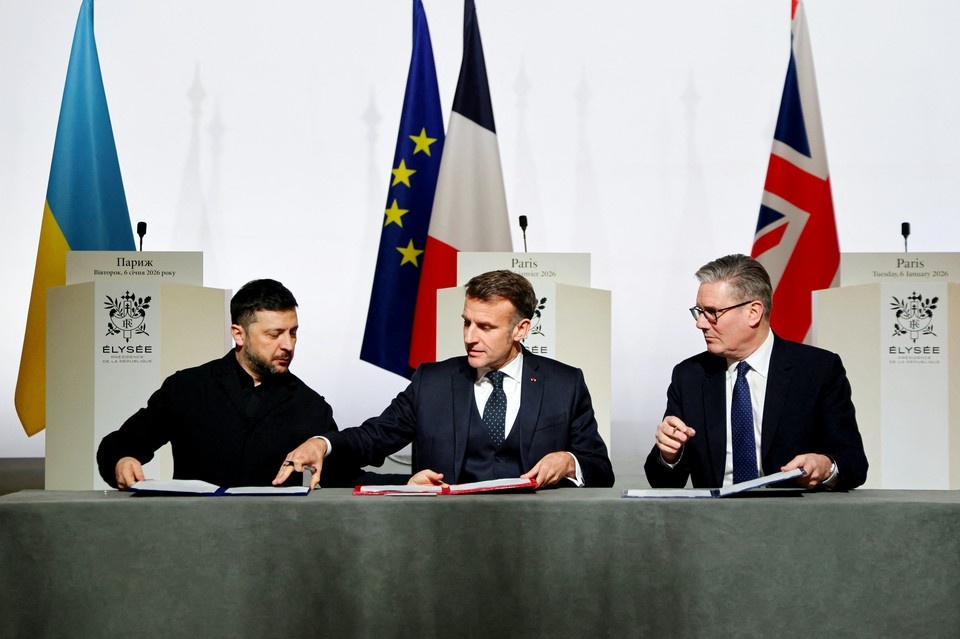    Ввести войска НАТО на Украину: Зеленский, Макрон и Стармер подписали в Париже пустословную декларацию REUTERS