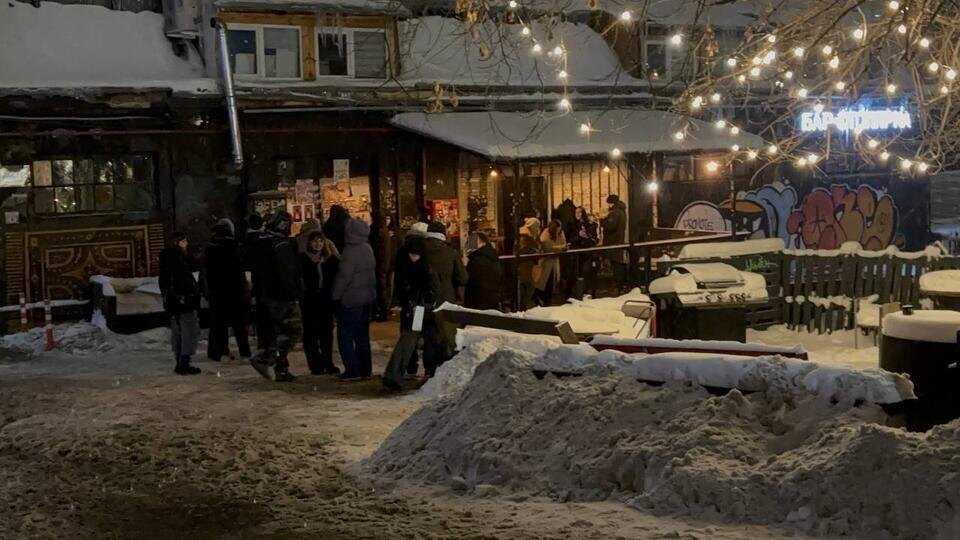     Силовики сорвали хардкорный фестиваль Harvest Fest в клубе в Москве РЕН ТВ