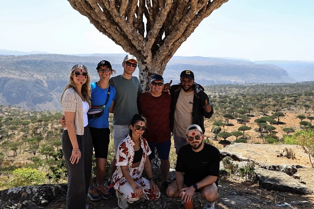    Туристы уже связались с посольством России в Йемене.