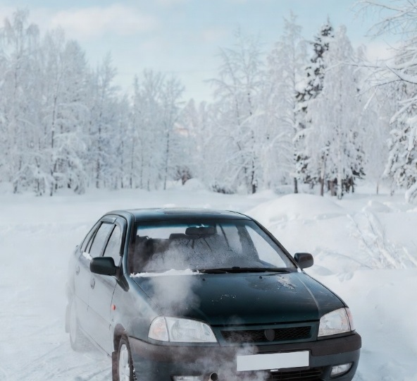 Действительно ли нужно прогревать машину зимой: миф или необходимость?