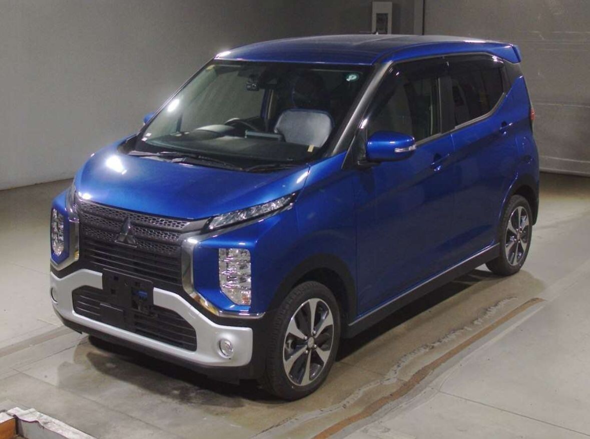 Фото с аукциона, листайте.