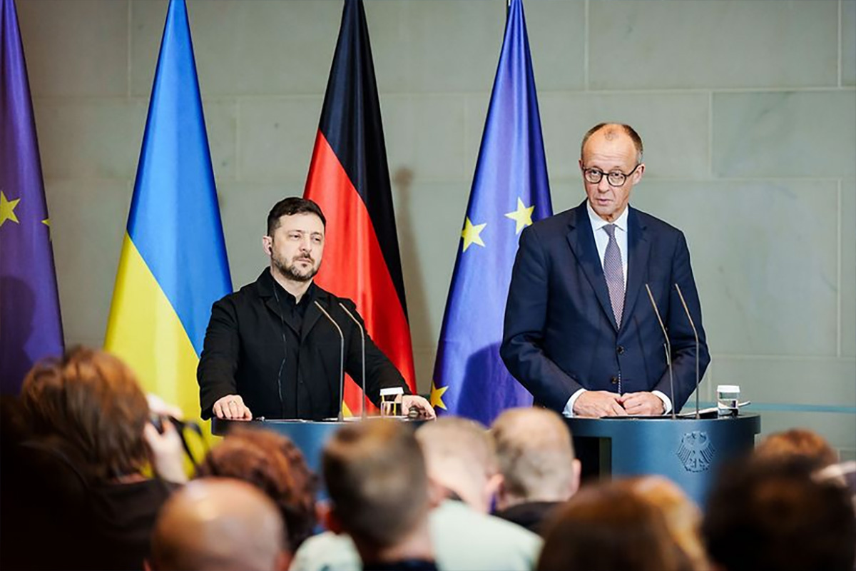    Фото: Jesco Denzel, источник: Federal Government