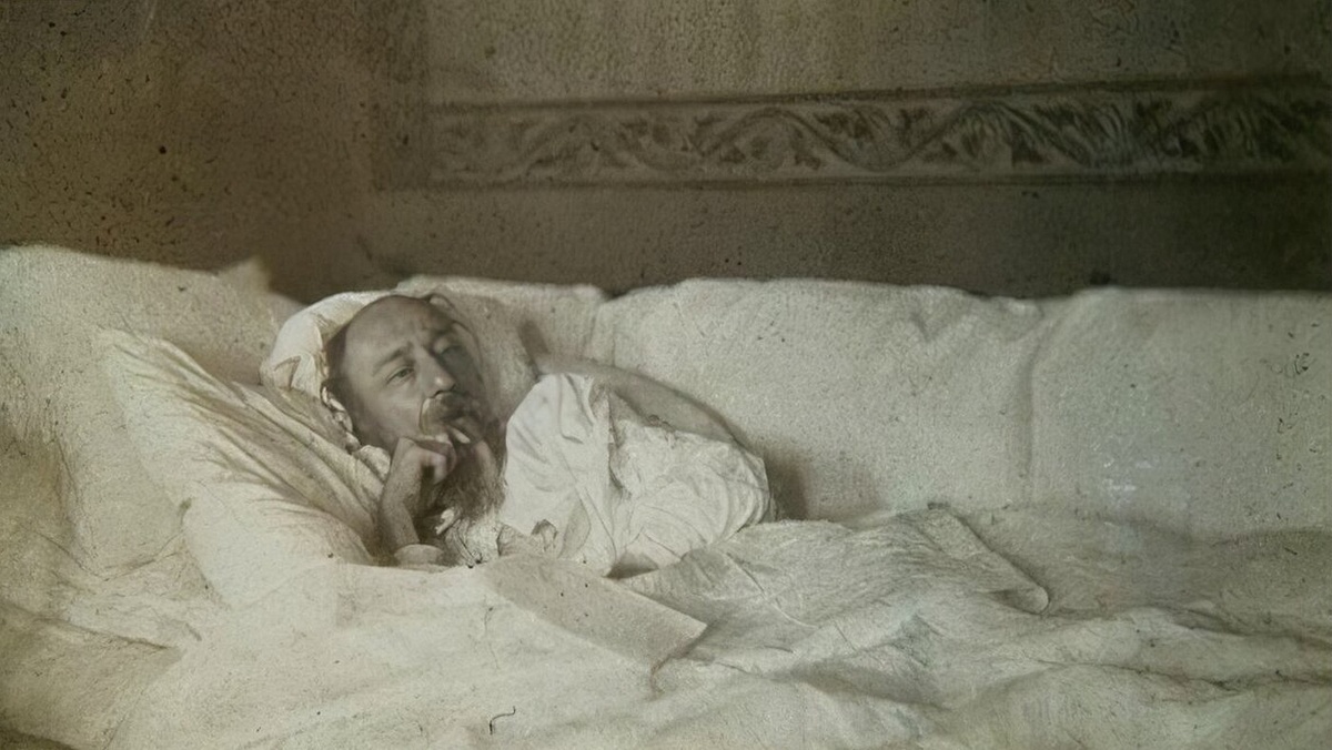 Фотография Некрасова, сделанная В. Карриком в феврале 1877 года еще до операции.