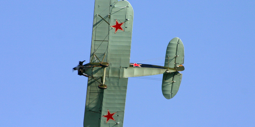 Небесный тихоход: как фанерная парта победила реактивный истребитель