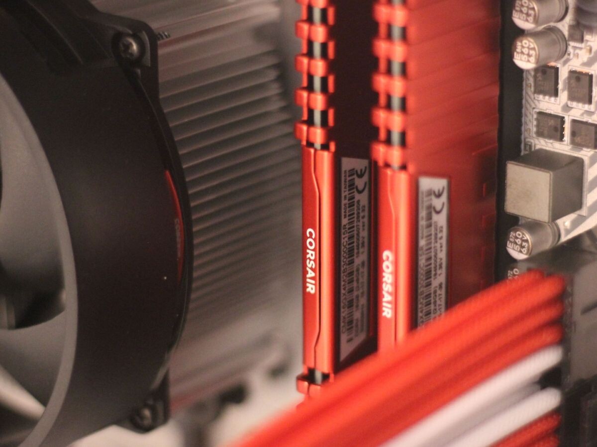    Слухи: NVIDIA и AMD начнут перевыпускать старые видеокарты и процессоры