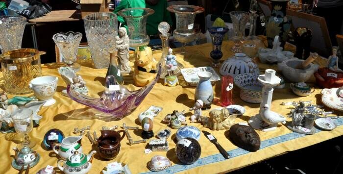 Комиссионки пришли на смену барахолкам. 