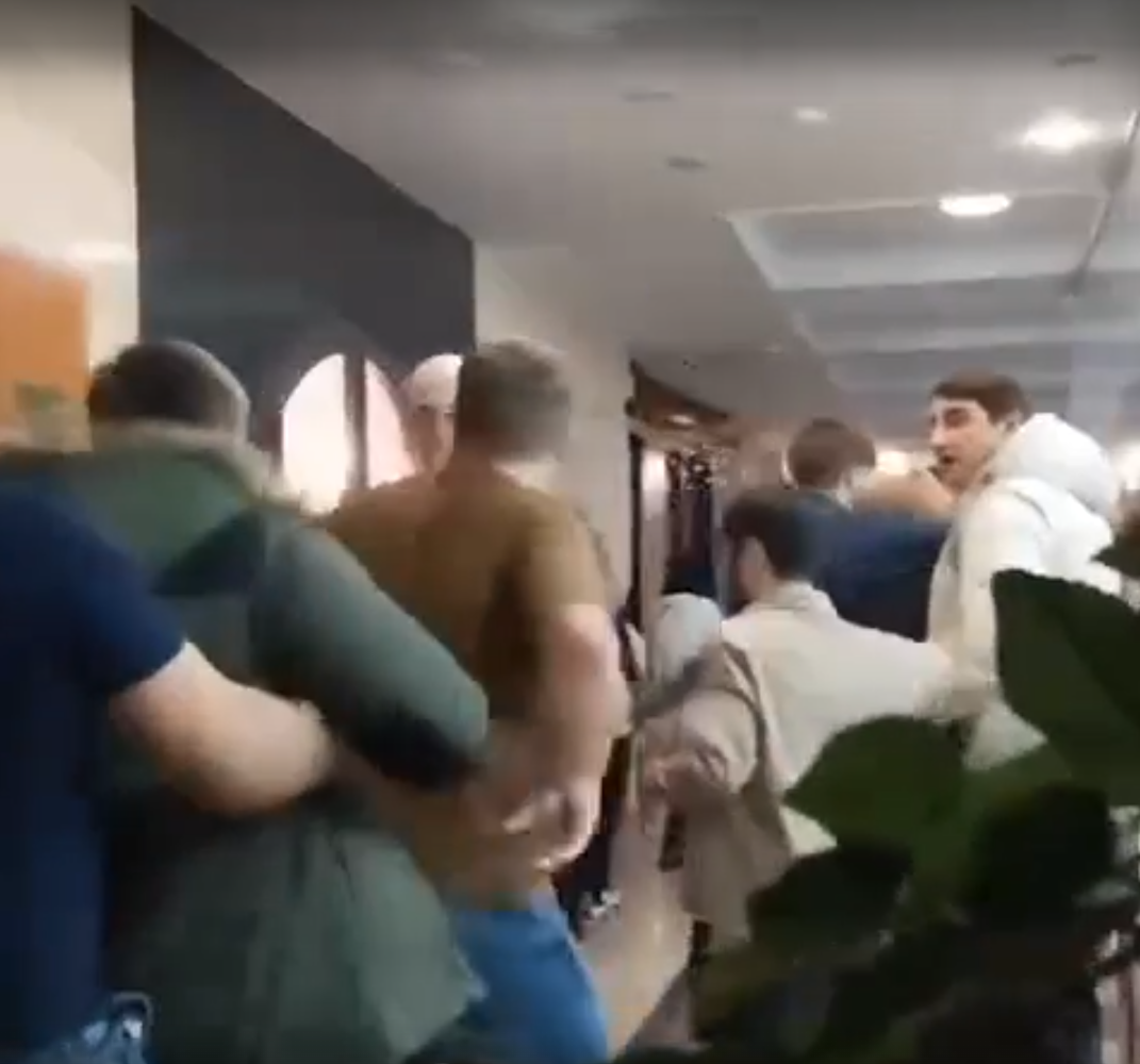 скриншот из видео